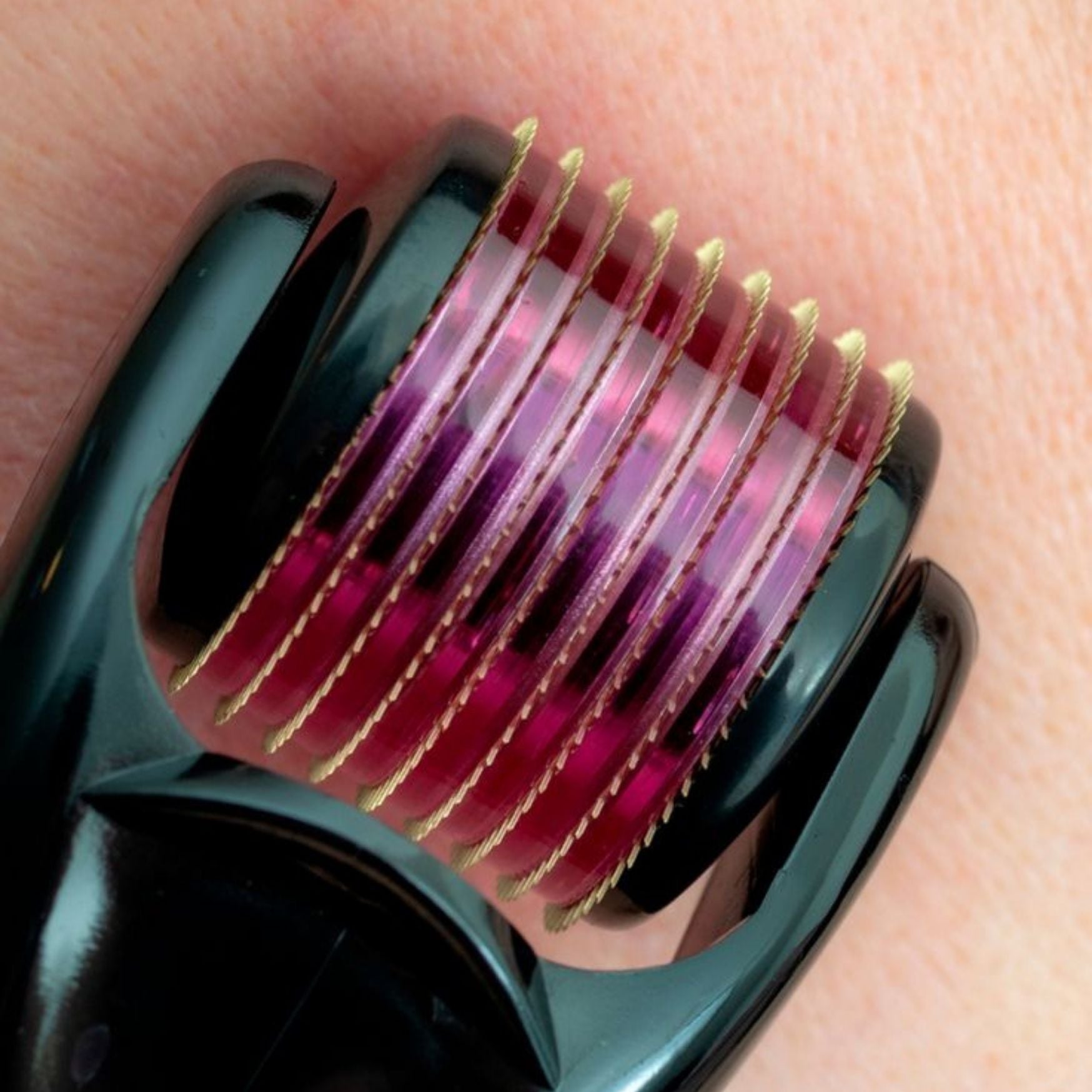 Derma-roller microneedling pour soin du visage